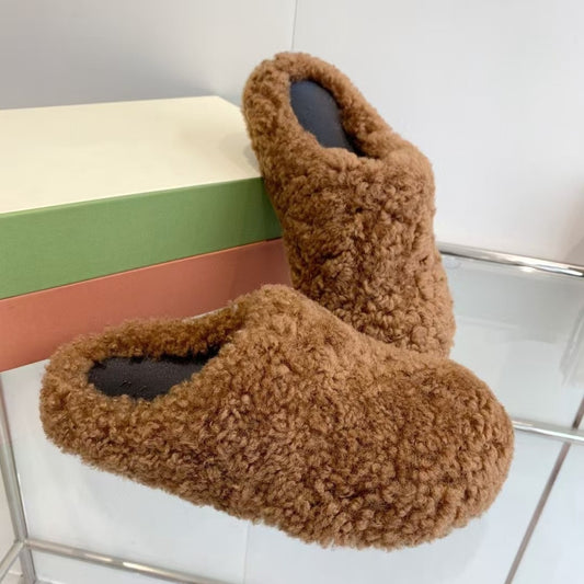 Four Seasons Closed Toe Horsehair Slippers Lovers Shoes