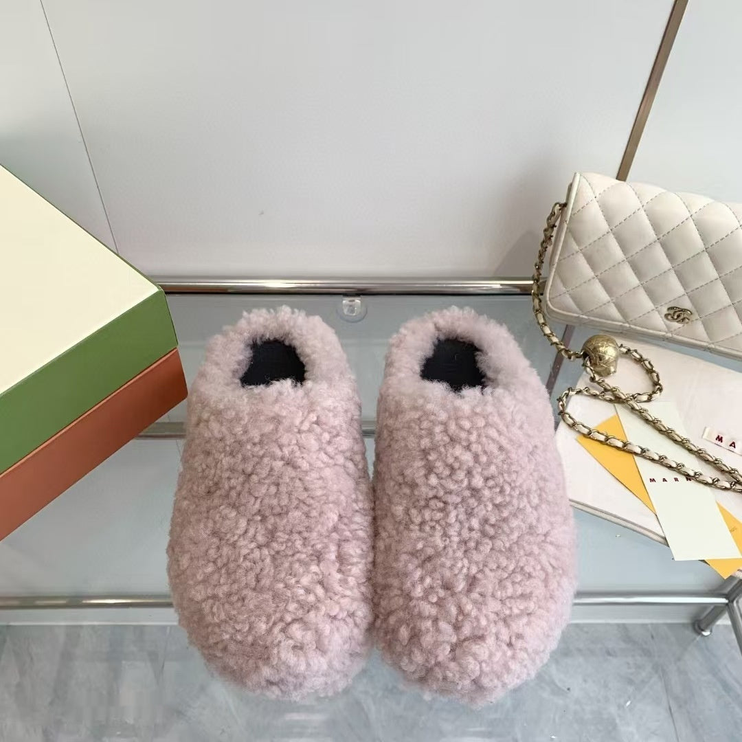Four Seasons Closed Toe Horsehair Slippers Lovers Shoes