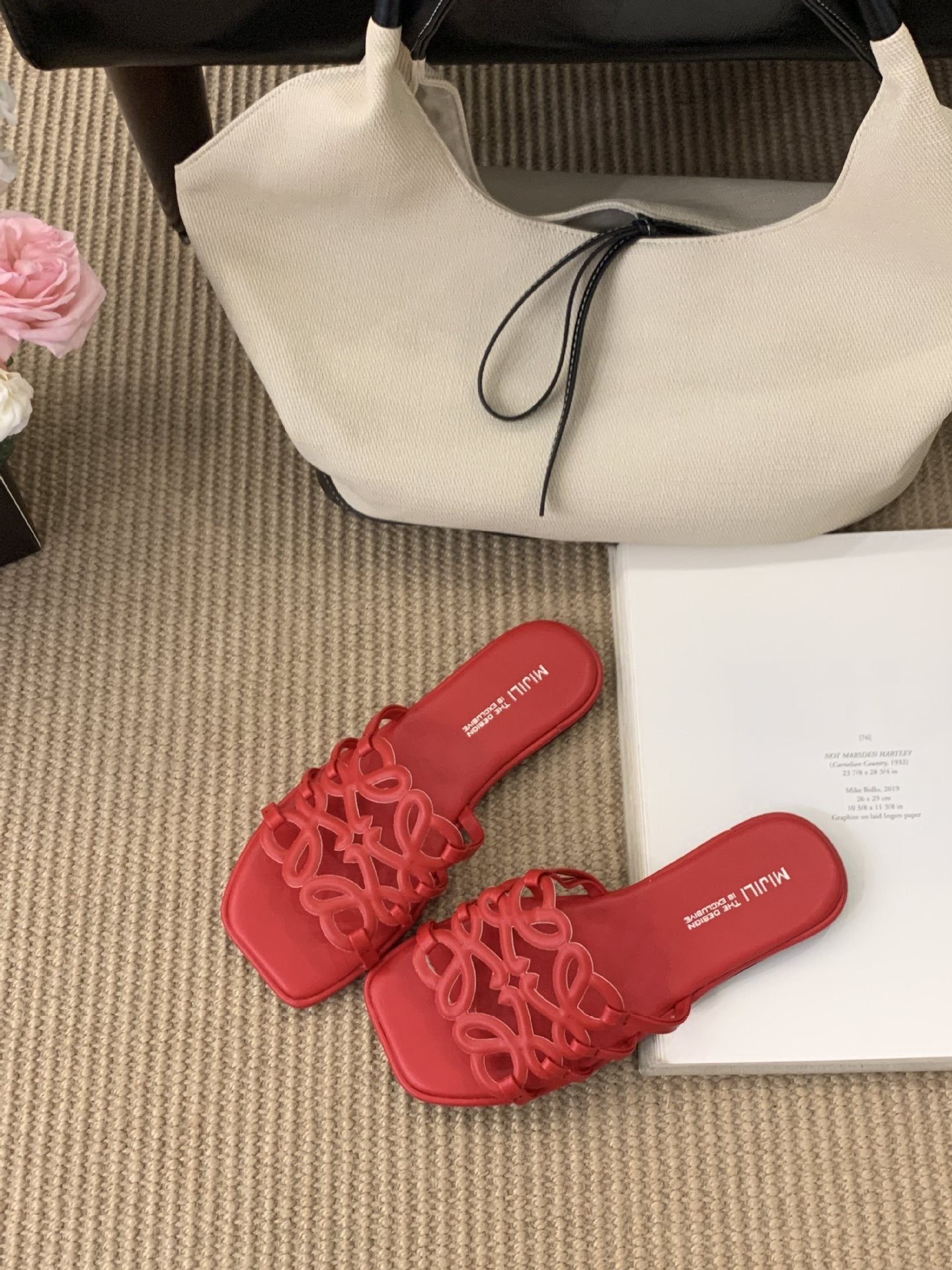 Summer Roman Style Hollow-out Slippers Flat All-match Vacation Style Beach Slippers Women