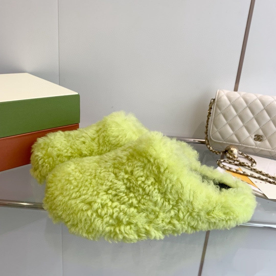 Four Seasons Closed Toe Horsehair Slippers Lovers Shoes